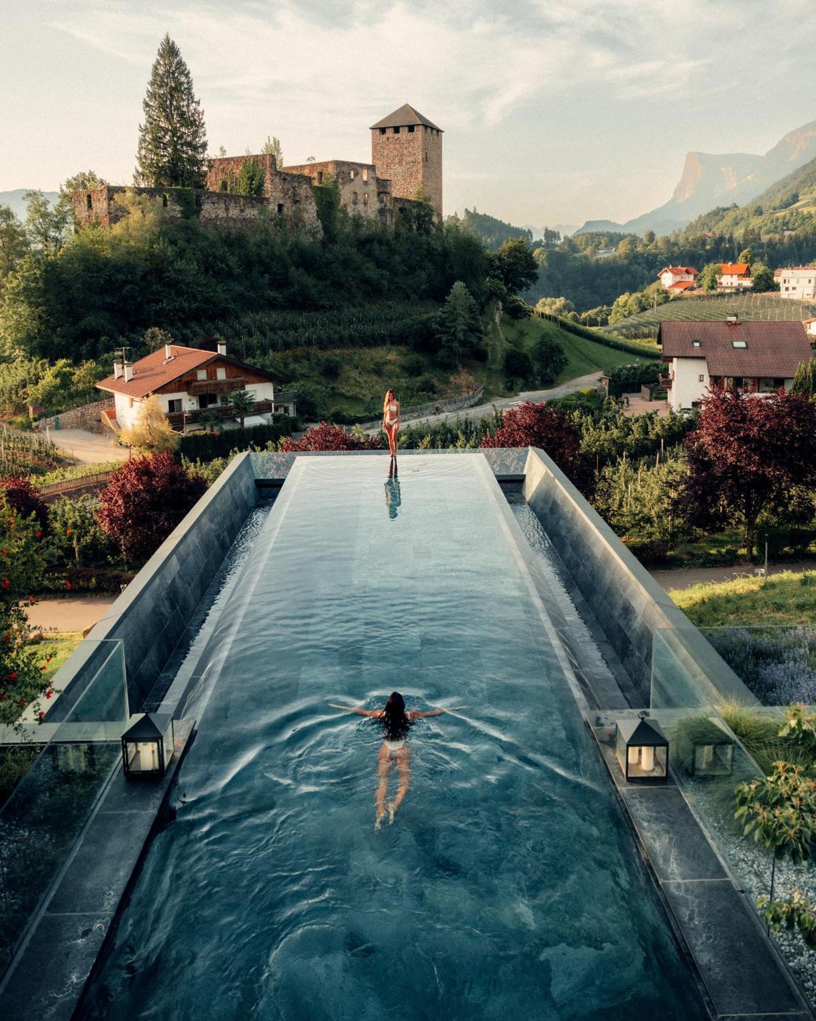 Der Waldhof Hotell Vollan Exteriör bild