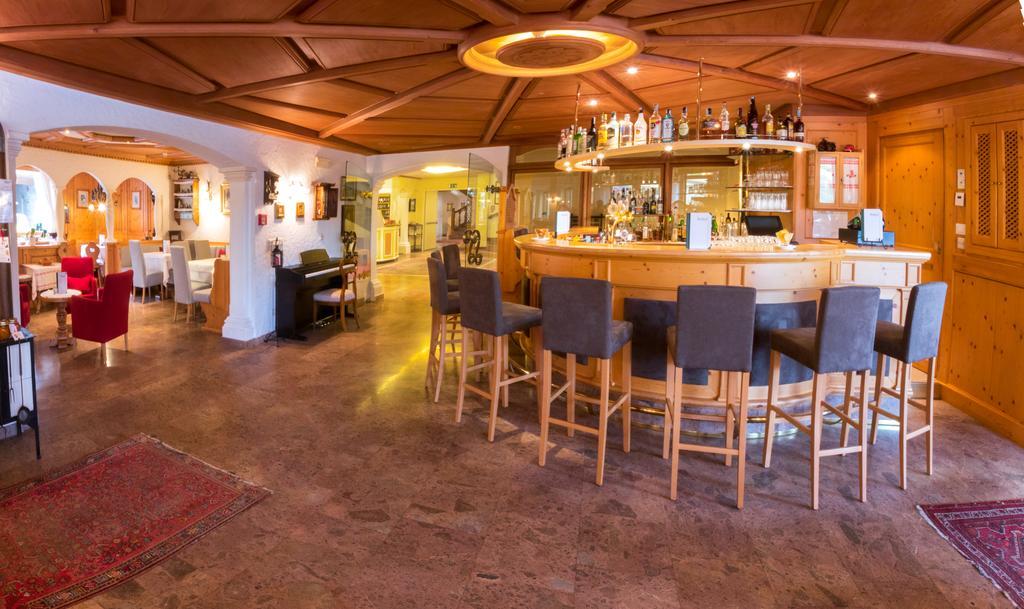 Der Waldhof Hotell Vollan Exteriör bild