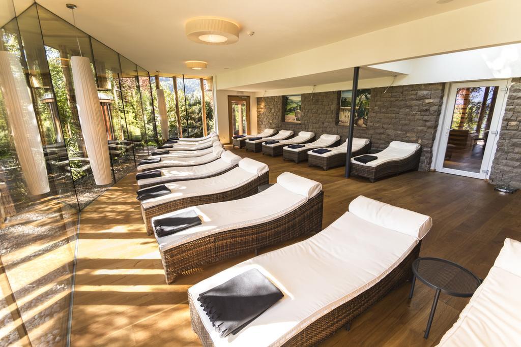 Der Waldhof Hotell Vollan Exteriör bild