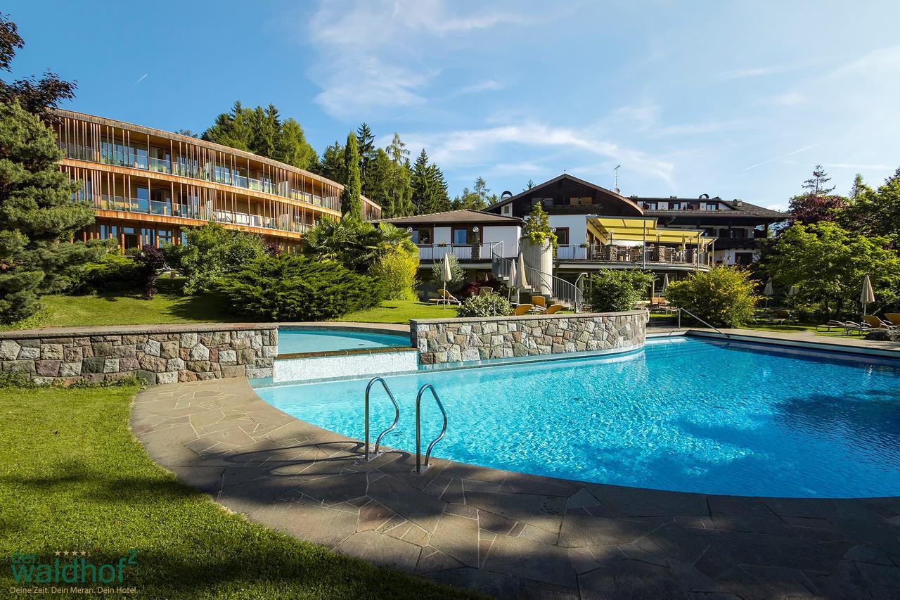 Der Waldhof Hotell Vollan Exteriör bild